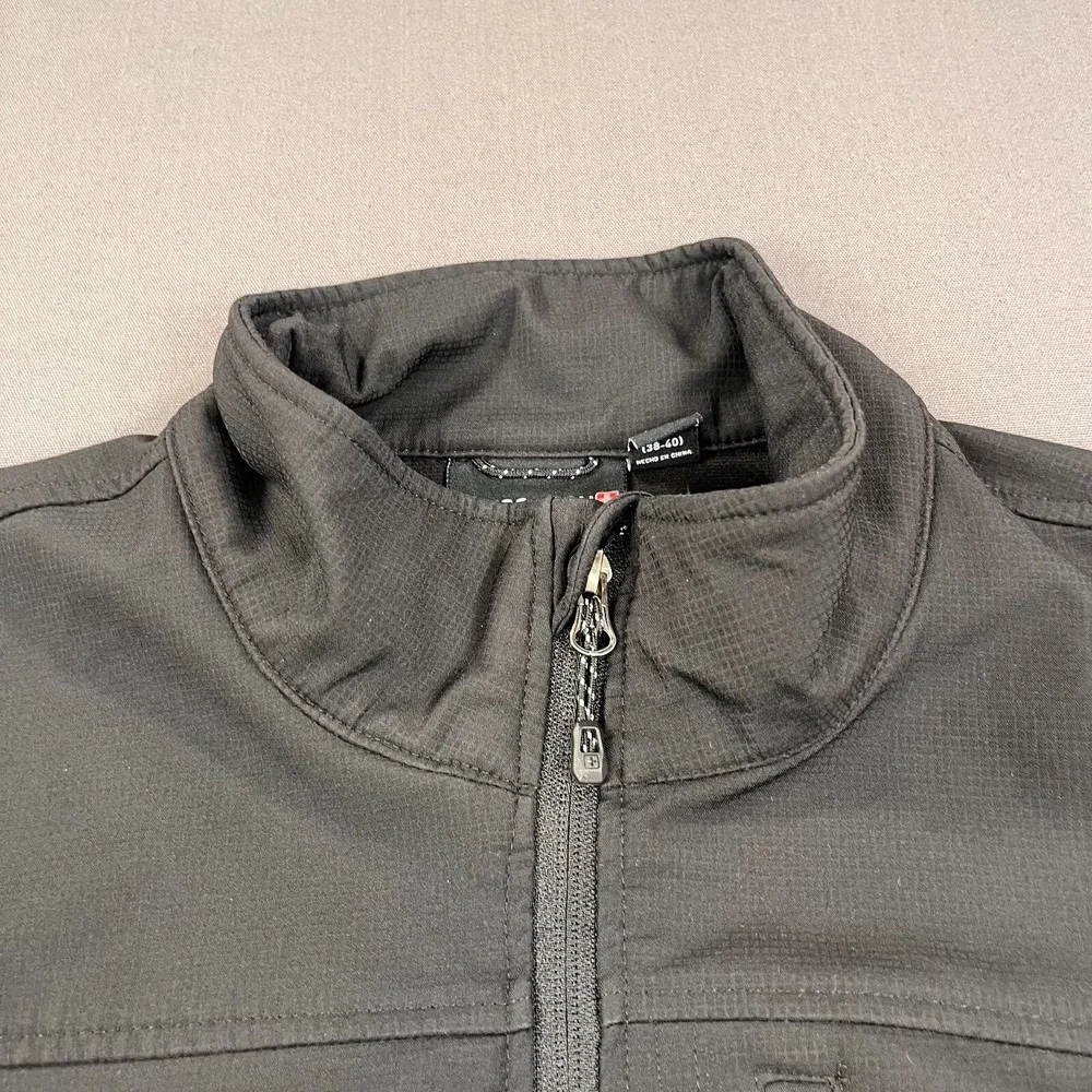 Swiss‎ Tech Waterproof Jacket Mens Medium Black Softshell Mock Neck Full Zipper
